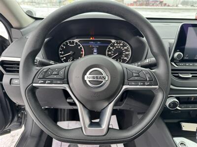 2022 Nissan Altima 2.5 SV   - Photo 11 - Schoolcraft, MI 49087
