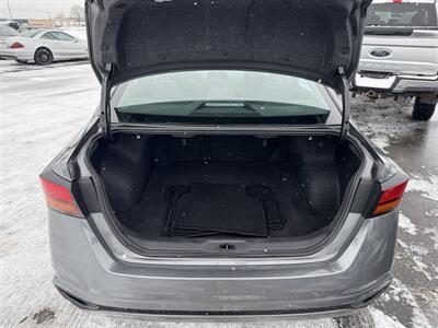 2022 Nissan Altima 2.5 SV   - Photo 21 - Schoolcraft, MI 49087