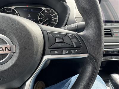 2022 Nissan Altima 2.5 SV   - Photo 10 - Schoolcraft, MI 49087