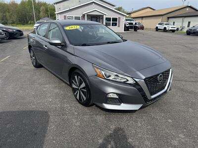 2022 Nissan Altima 2.5 SV   - Photo 4 - Schoolcraft, MI 49087