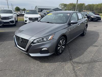 2022 Nissan Altima 2.5 SV   - Photo 5 - Schoolcraft, MI 49087