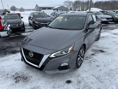 2022 Nissan Altima 2.5 SV   - Photo 5 - Schoolcraft, MI 49087