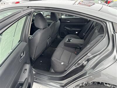 2022 Nissan Altima 2.5 SV   - Photo 19 - Schoolcraft, MI 49087