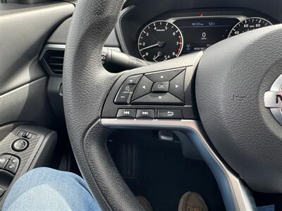 2022 Nissan Altima 2.5 SV   - Photo 9 - Schoolcraft, MI 49087