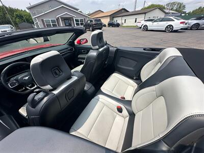 2024 Ford Mustang EcoBoost Premium   - Photo 15 - Schoolcraft, MI 49087