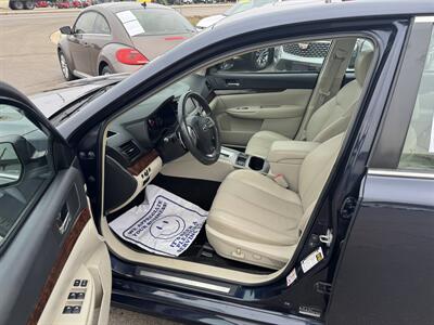 2013 Subaru Legacy 2.5i Limited   - Photo 7 - Schoolcraft, MI 49087