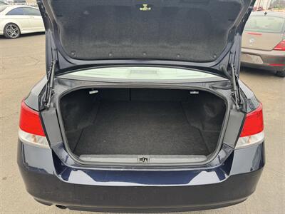 2013 Subaru Legacy 2.5i Limited   - Photo 21 - Schoolcraft, MI 49087