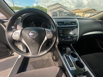 2013 Nissan Altima 2.5 SV   - Photo 27 - Schoolcraft, MI 49087