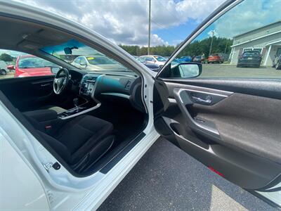 2013 Nissan Altima 2.5 SV   - Photo 8 - Schoolcraft, MI 49087