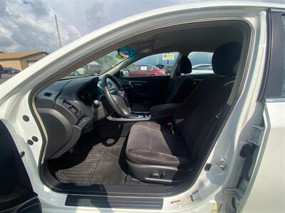 2013 Nissan Altima 2.5 SV   - Photo 24 - Schoolcraft, MI 49087