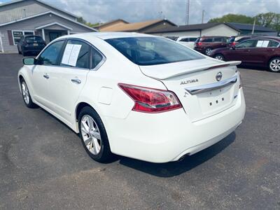 2013 Nissan Altima 2.5 SV   - Photo 5 - Schoolcraft, MI 49087