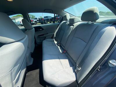 2017 Honda Accord LX   - Photo 23 - Schoolcraft, MI 49087