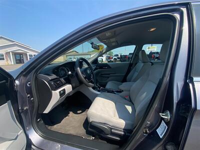 2017 Honda Accord LX   - Photo 26 - Schoolcraft, MI 49087