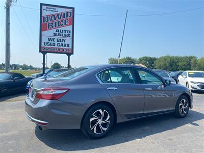 2017 Honda Accord LX   - Photo 10 - Schoolcraft, MI 49087