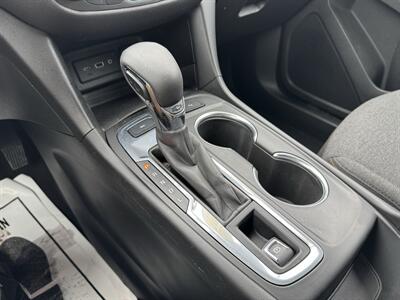 2022 Chevrolet Equinox LT   - Photo 15 - Schoolcraft, MI 49087