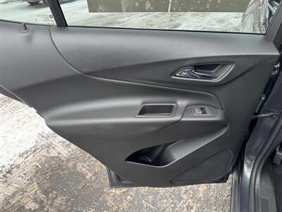2022 Chevrolet Equinox LT   - Photo 19 - Schoolcraft, MI 49087