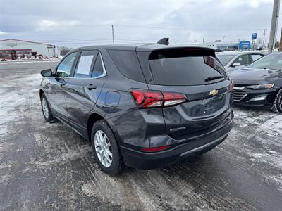 2022 Chevrolet Equinox LT   - Photo 2 - Schoolcraft, MI 49087