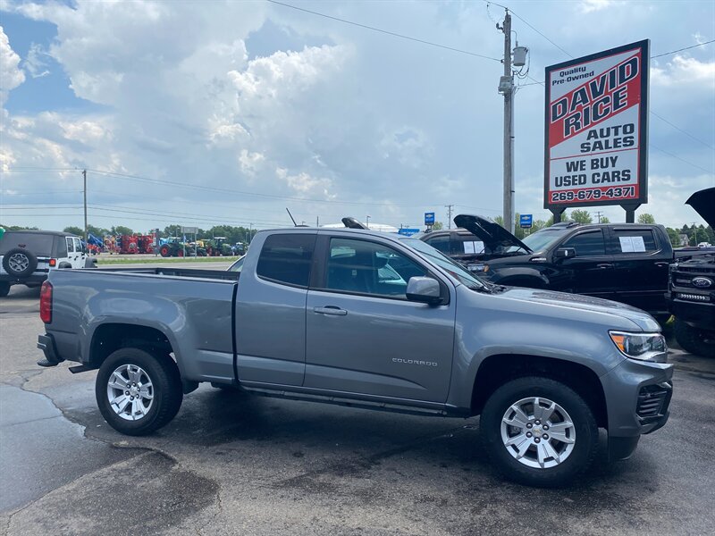 2022 Chevrolet Colorado LT - Photo 1 - Schoolcraft, MI 49087