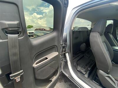 2022 Chevrolet Colorado LT   - Photo 15 - Schoolcraft, MI 49087