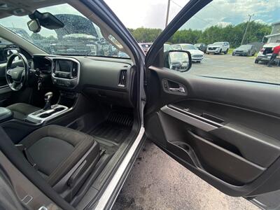 2022 Chevrolet Colorado LT   - Photo 10 - Schoolcraft, MI 49087