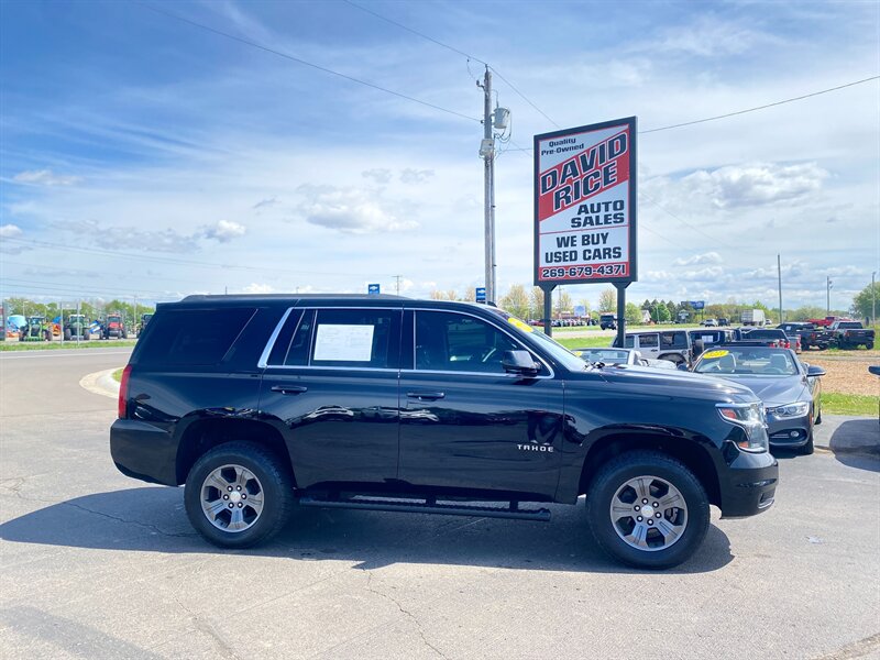 2016 Chevrolet Tahoe LT - Photo 1 - Schoolcraft, MI 49087