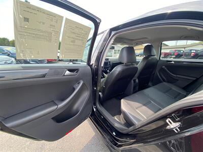 2016 Volkswagen Jetta 1.8T SEL   - Photo 23 - Schoolcraft, MI 49087