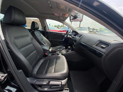 2016 Volkswagen Jetta 1.8T SEL   - Photo 13 - Schoolcraft, MI 49087