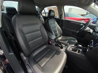 2016 Volkswagen Jetta 1.8T SEL   - Photo 14 - Schoolcraft, MI 49087