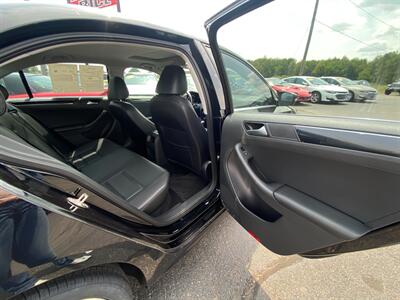 2016 Volkswagen Jetta 1.8T SEL   - Photo 16 - Schoolcraft, MI 49087