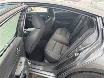 2024 Nissan Altima 2.5 SV   - Photo 21 - Schoolcraft, MI 49087