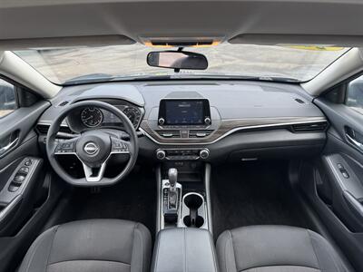 2024 Nissan Altima 2.5 SV   - Photo 18 - Schoolcraft, MI 49087