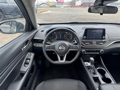 2024 Nissan Altima 2.5 SV   - Photo 19 - Schoolcraft, MI 49087