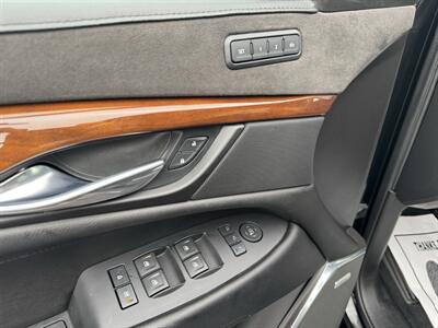 2019 Cadillac Escalade ESV Luxury - Photo 7 - Schoolcraft, MI 49087