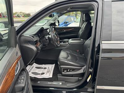 2019 Cadillac Escalade ESV Luxury - Photo 9 - Schoolcraft, MI 49087