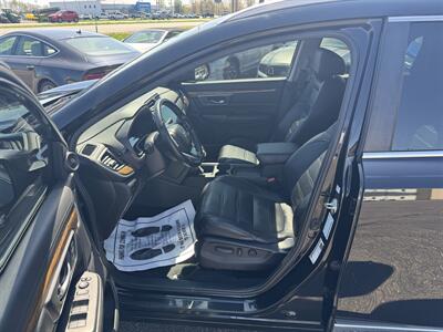 2017 Honda CR-V Touring   - Photo 7 - Schoolcraft, MI 49087