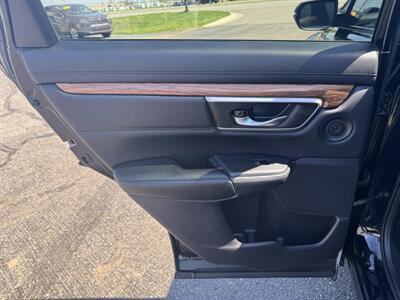 2017 Honda CR-V Touring   - Photo 19 - Schoolcraft, MI 49087