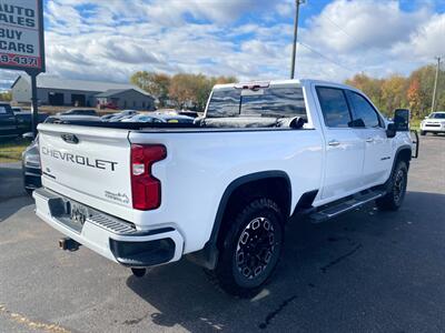 2020 Chevrolet Silverado 2500HD High Country   - Photo 9 - Schoolcraft, MI 49087
