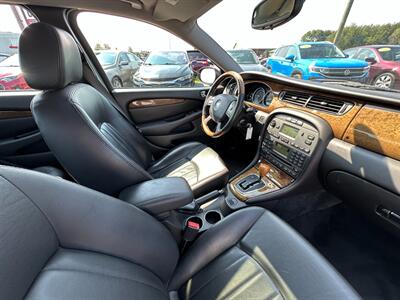 2005 Jaguar X-Type 3.0L   - Photo 16 - Schoolcraft, MI 49087