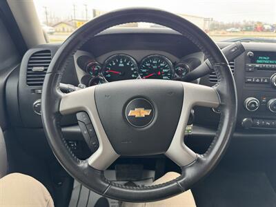 2014 Chevrolet Silverado 2500HD LT   - Photo 10 - Schoolcraft, MI 49087