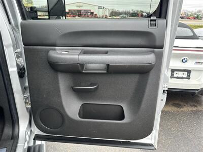 2014 Chevrolet Silverado 2500HD LT   - Photo 21 - Schoolcraft, MI 49087