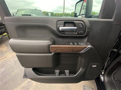 2020 GMC Sierra 2500HD Denali   - Photo 29 - Schoolcraft, MI 49087
