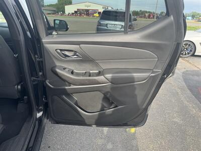 2023 Chevrolet Traverse LT Cloth   - Photo 28 - Schoolcraft, MI 49087