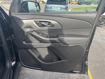 2023 Chevrolet Traverse LT Cloth   - Photo 30 - Schoolcraft, MI 49087