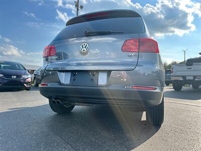 2016 Volkswagen Tiguan 2.0T S   - Photo 9 - Schoolcraft, MI 49087