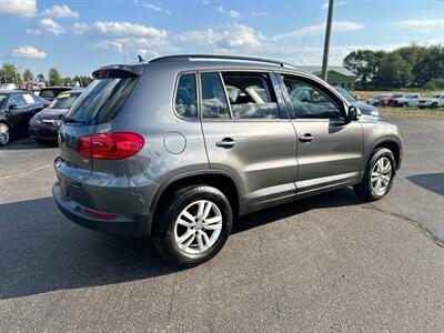 2016 Volkswagen Tiguan 2.0T S   - Photo 10 - Schoolcraft, MI 49087