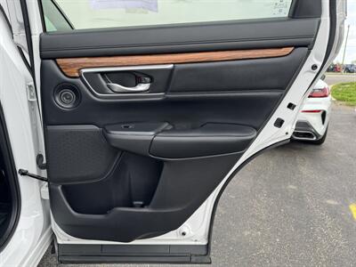 2022 Honda CR-V Hybrid Touring   - Photo 26 - Schoolcraft, MI 49087