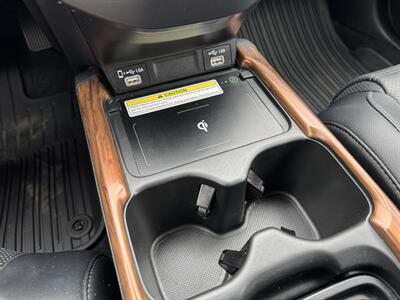 2022 Honda CR-V Hybrid Touring   - Photo 18 - Schoolcraft, MI 49087