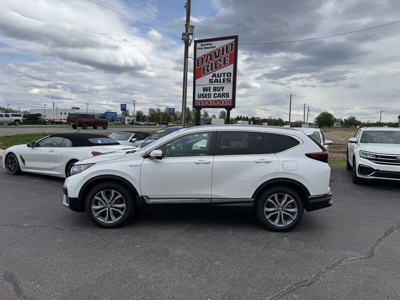 2022 Honda CR-V Hybrid Touring   - Photo 1 - Schoolcraft, MI 49087