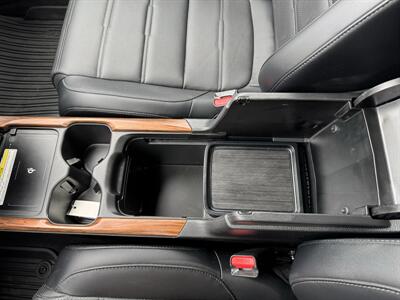 2022 Honda CR-V Hybrid Touring   - Photo 19 - Schoolcraft, MI 49087