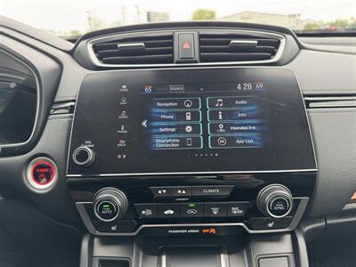 2022 Honda CR-V Hybrid Touring   - Photo 16 - Schoolcraft, MI 49087